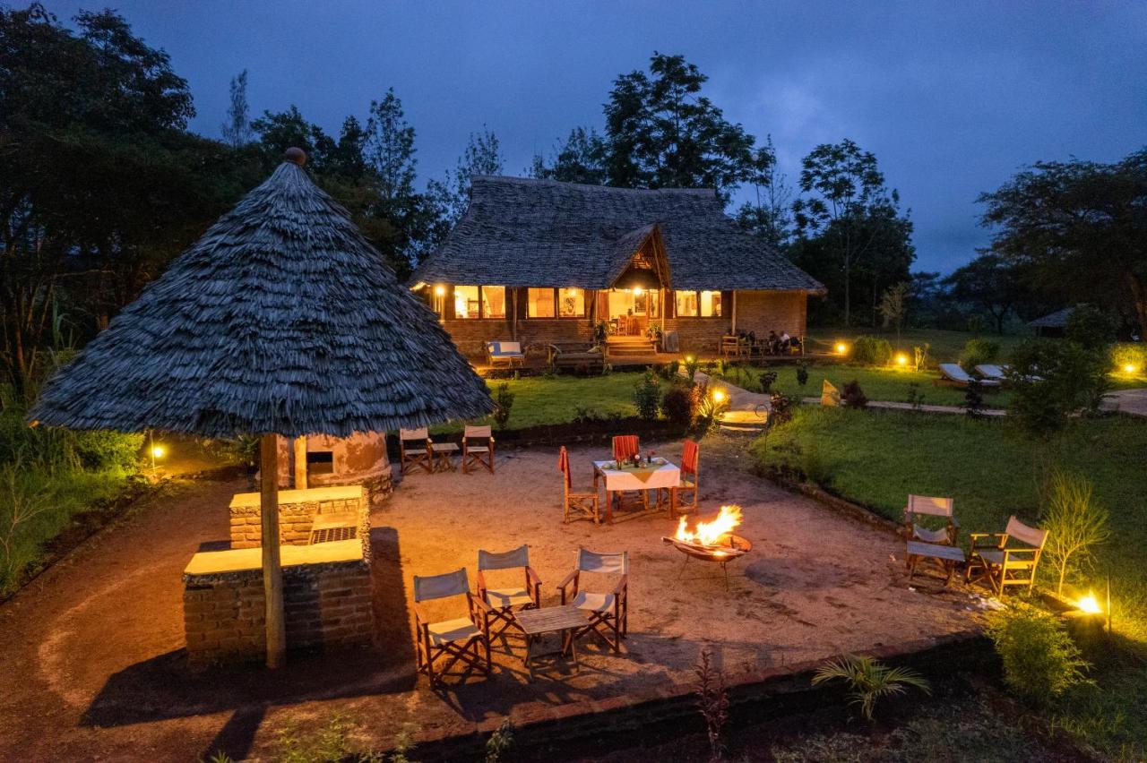 Karatu Tented Lodge ภายนอก รูปภาพ